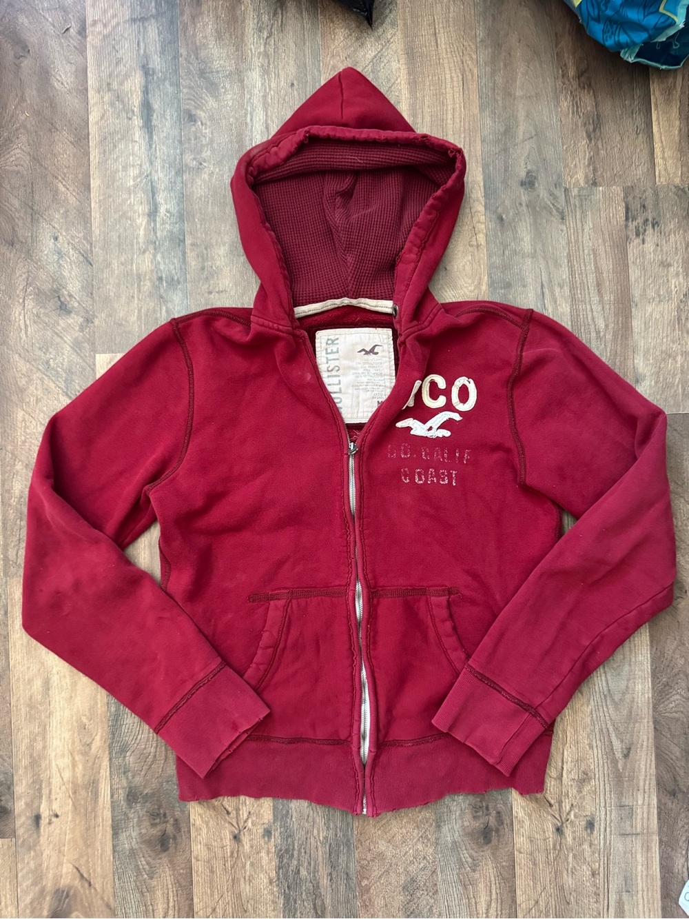 Vintage Hollister Men’s Red Full-Zip Logo Hoodie Size Medium Y2K